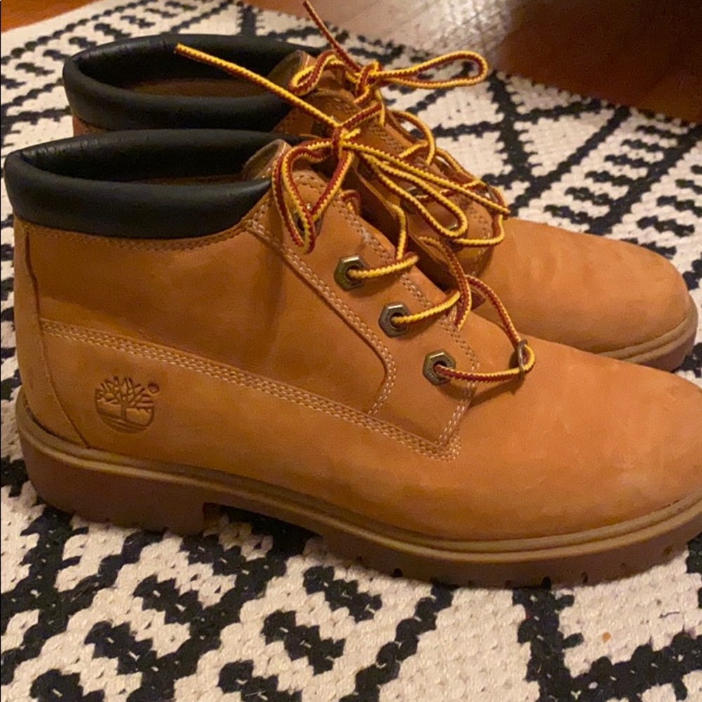 Women’s  Low Timberlands
